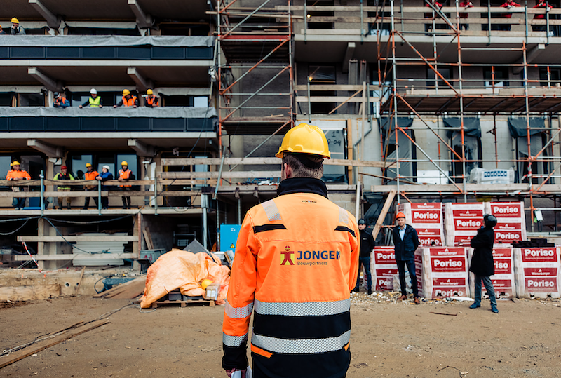 Hoogbouwflat ‘Voorterstraat’ bereikt haar hoogste punt binnen project SUPERLOCAL